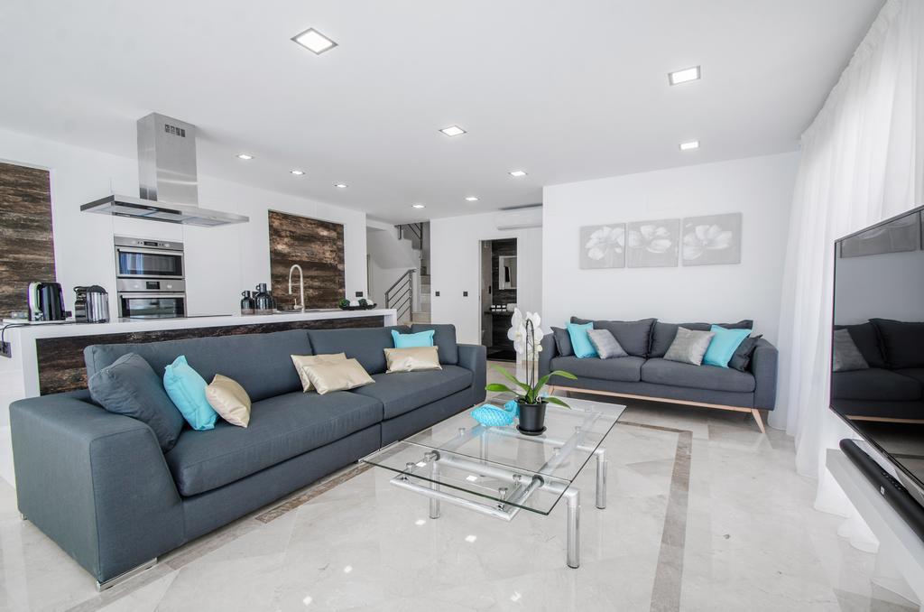 Gorgeous 170 Sq.M. Penthouse With Sea View Terraces Apartment Benalmadena Exterior photo