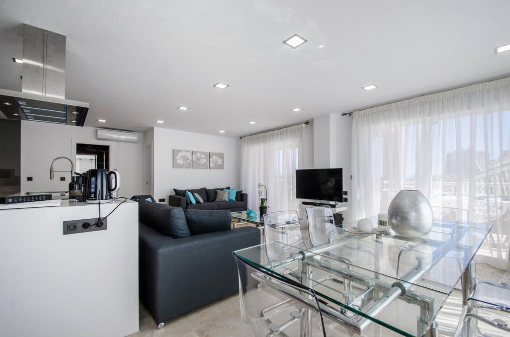 Gorgeous 170 Sq.M. Penthouse With Sea View Terraces Apartment Benalmadena Exterior photo